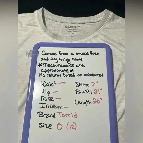 Torrid size 0 Super Soft Slub Jersey white tee with silver collar EUC - Picture 5 of 8